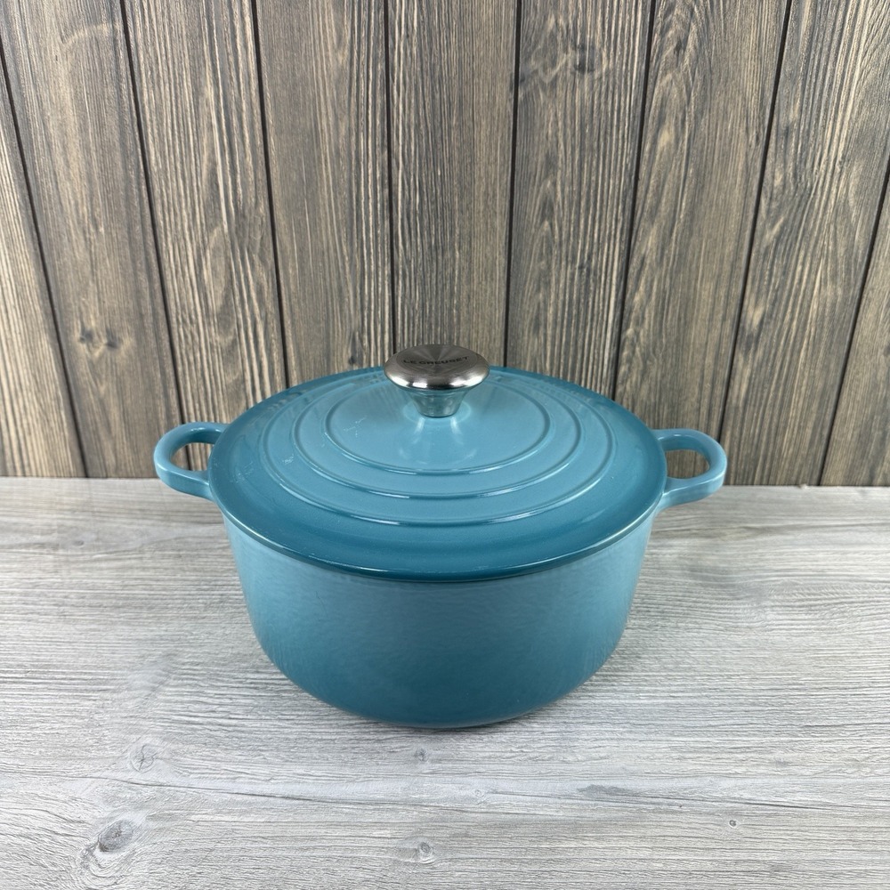 Le Creuset Signature #24 Round Dutch Oven 4.5 Qt Enameled Cast Iron France Lid